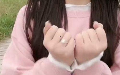 某网红吃瓜被骂,是娱乐至死还是道德沦丧？